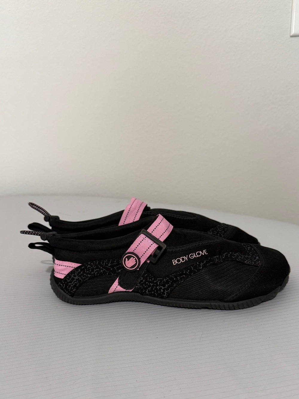 Body Glove Women’s Black Pink Water Shoes Size 8